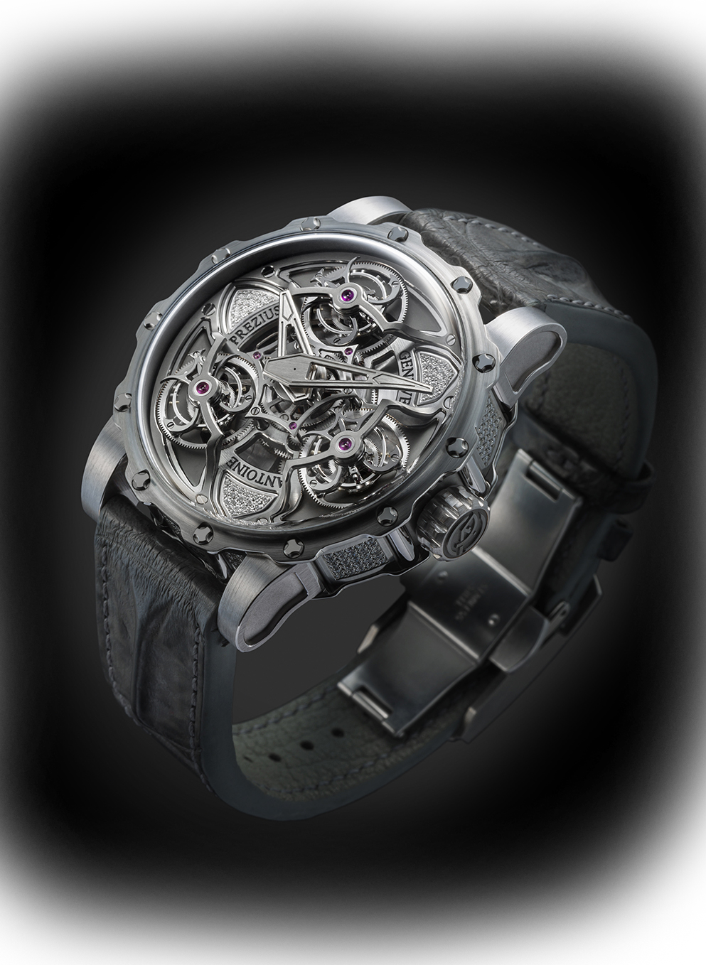 Titanium-Steel-White gold and diamonds