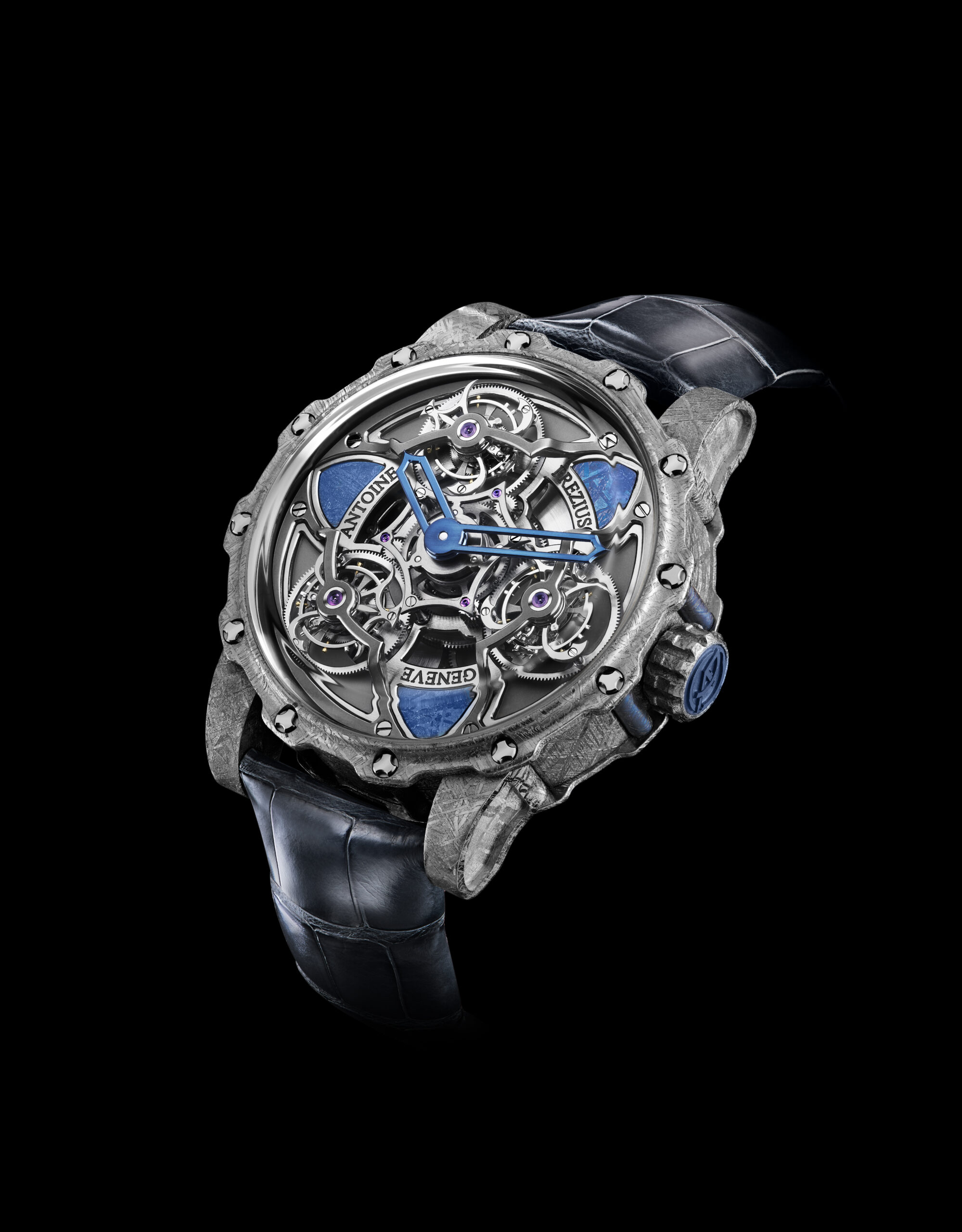 Preziuso_Triple_Tourbillon_Meteorite_Side_HD